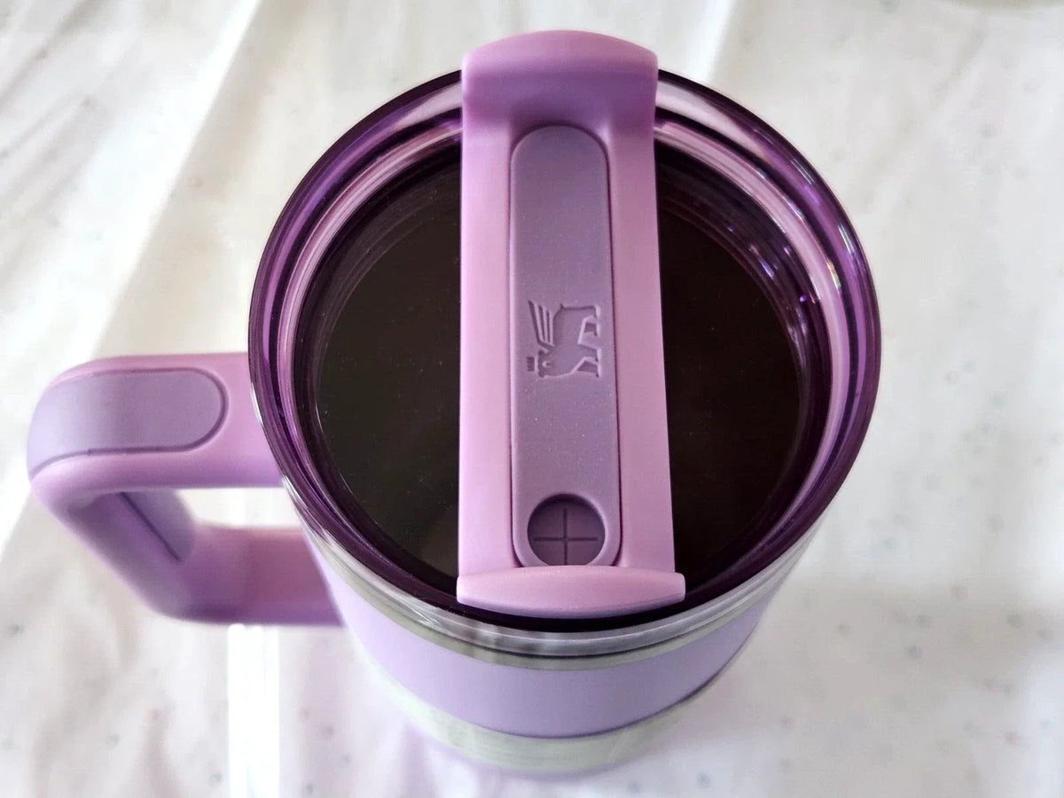 Stanley The Quencher H2.0 FlowState Tumbler 40 oz / 1.18 L – Purple Stars – New