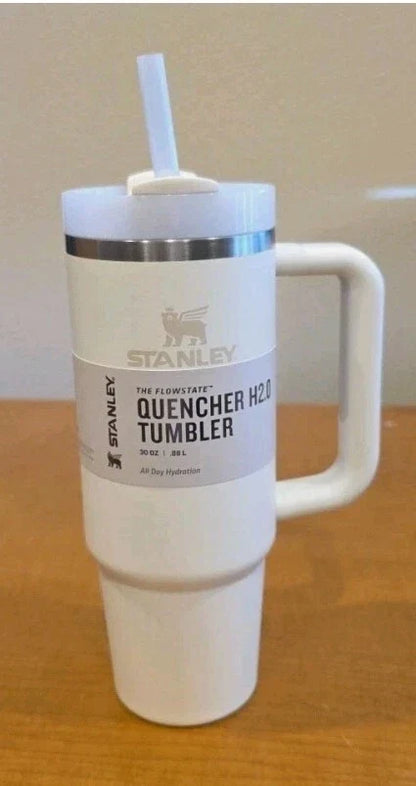 Quencher H2.0 FlowState 30oz Tumbler - Cream or biege color